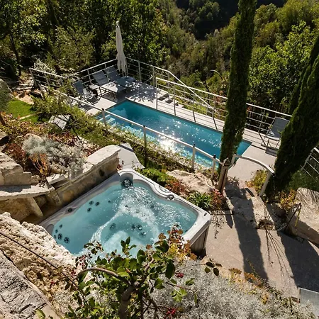 Medieval Tower In Sibillini Mountains Park Hébergement de vacances *