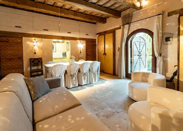 Medieval Tower In Sibillini Mountains Park Σπίτι διακοπών Vetice